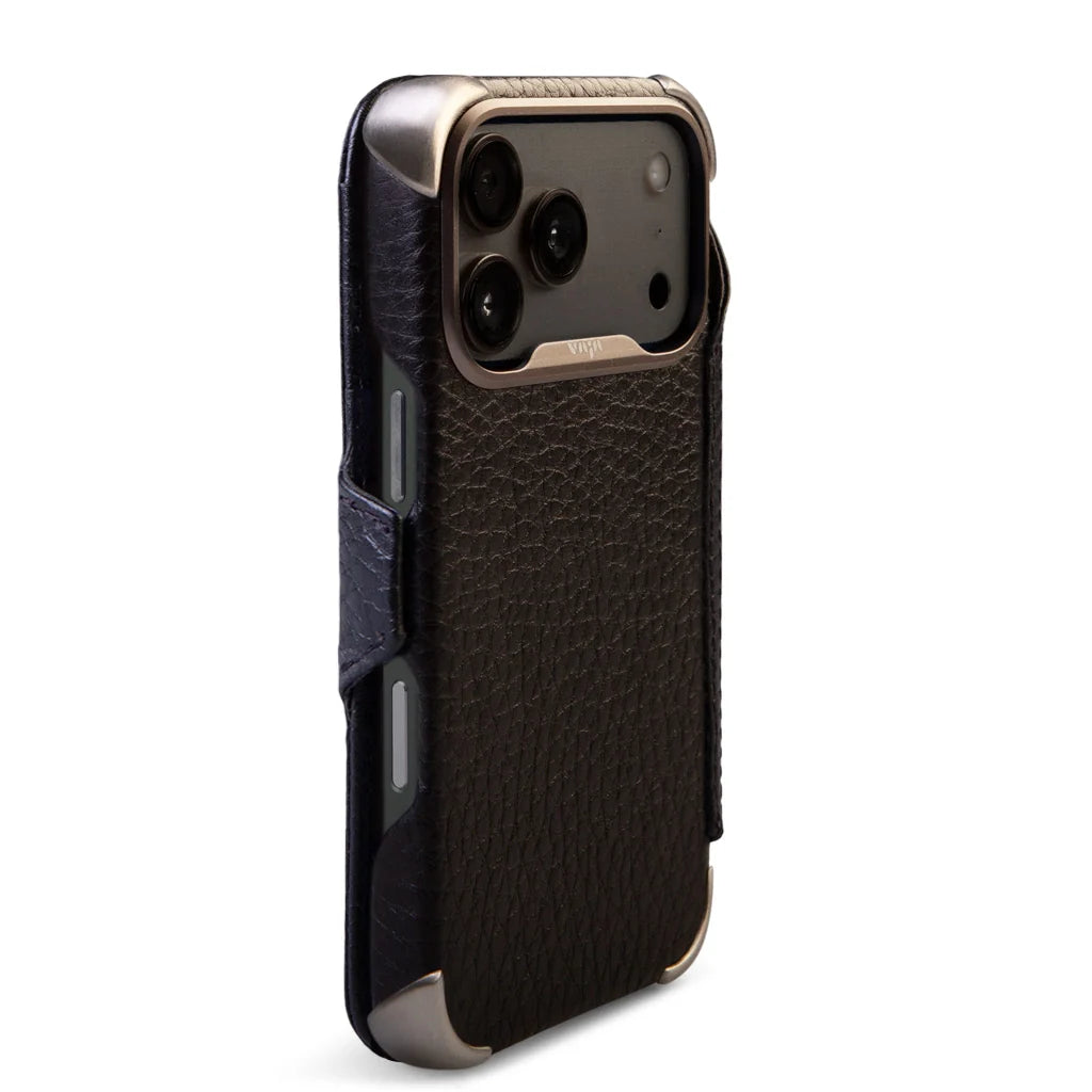 Wallet Buckler – iPhone 17 Pro Leather Wallet Case with MagSafe - Vaja