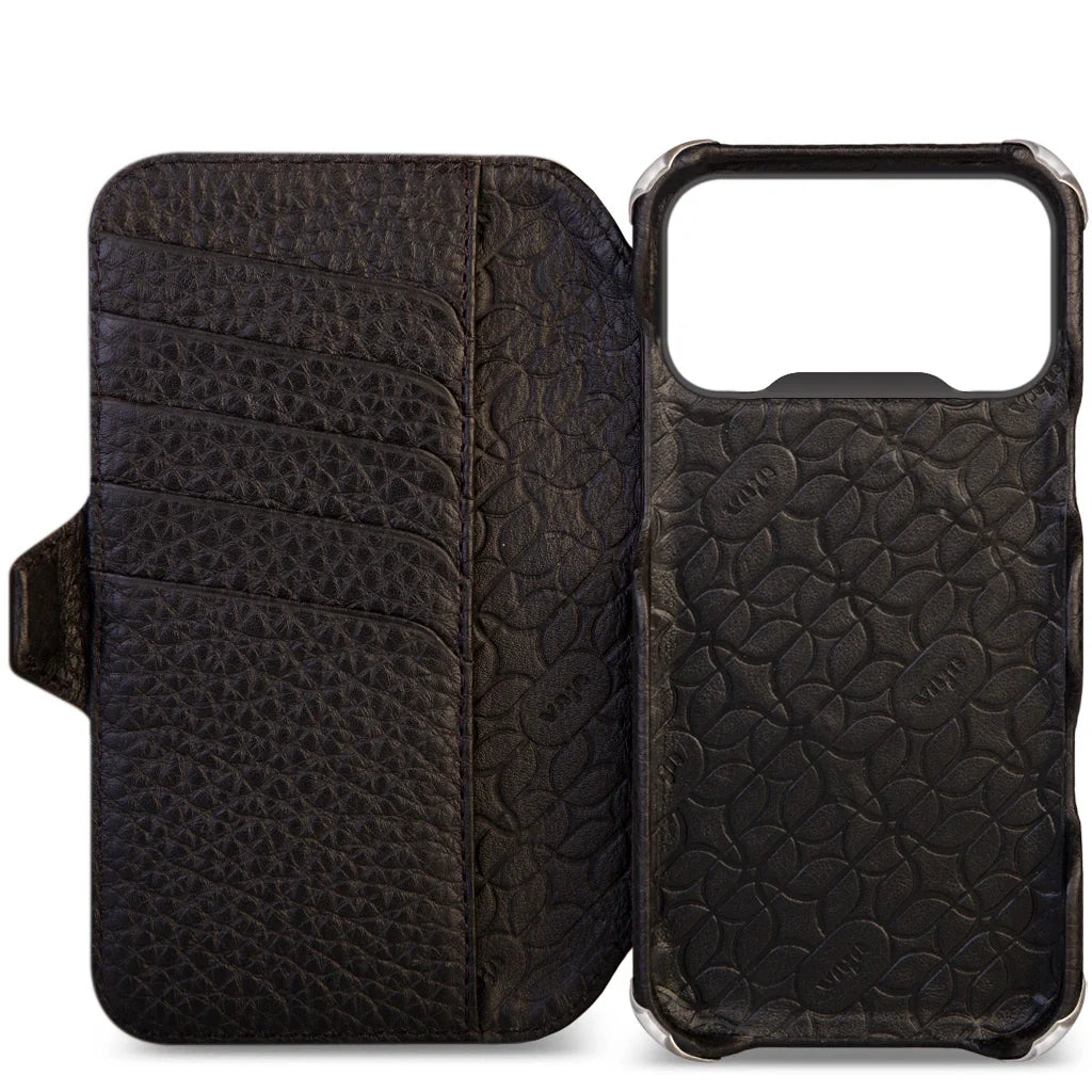 Wallet Buckler – iPhone 17 Pro Leather Wallet Case with MagSafe - Vaja
