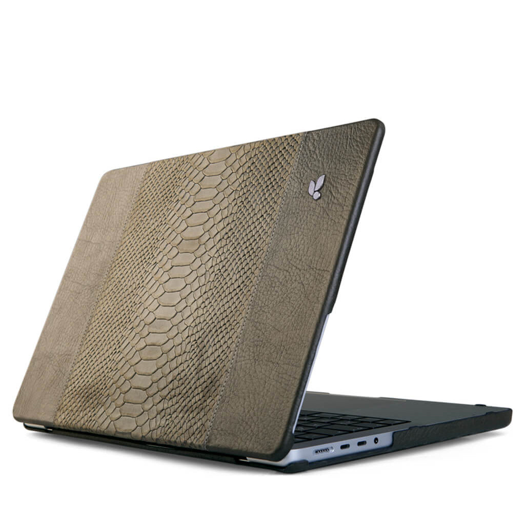 MacBook Pro 16” M2 Leather Suit