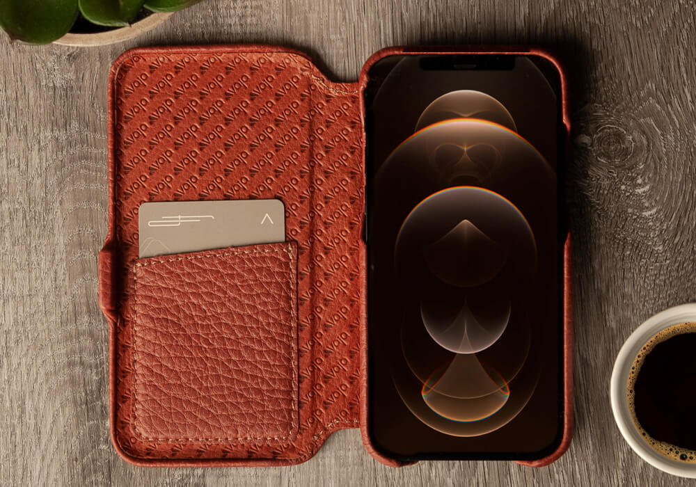iPhone 12 &amp; 12 pro Folio leather case with MagSafe