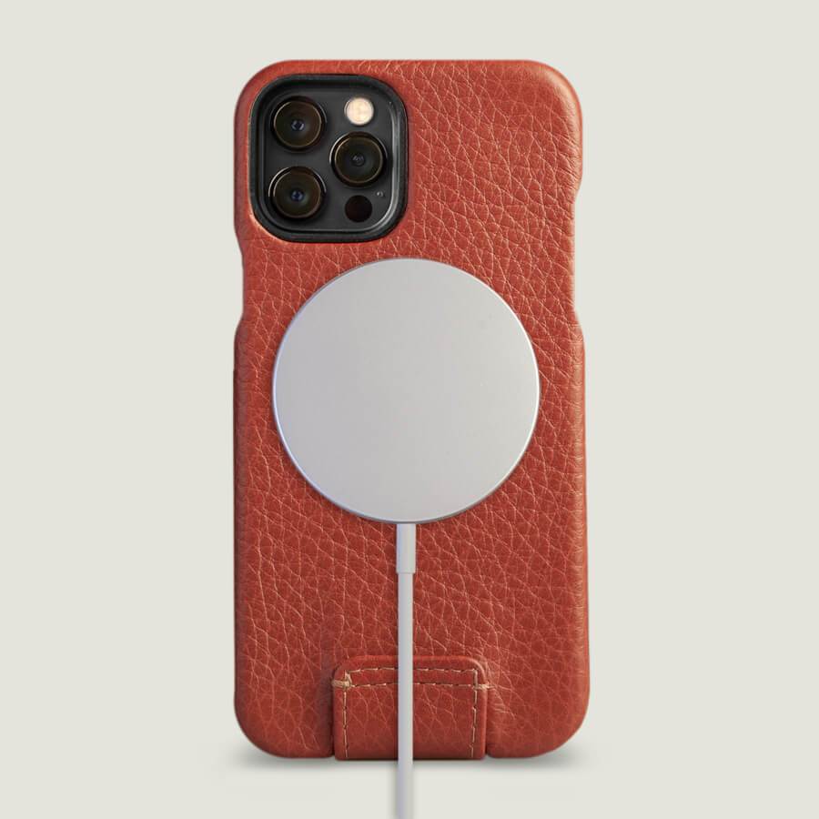 Top iPhone 12 &amp; 12 Pro leather case with MagSafe - Vaja