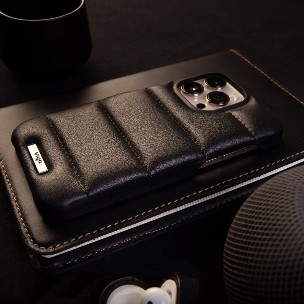 Puffer iPhone 14 Pro Max Leather Case - Vaja